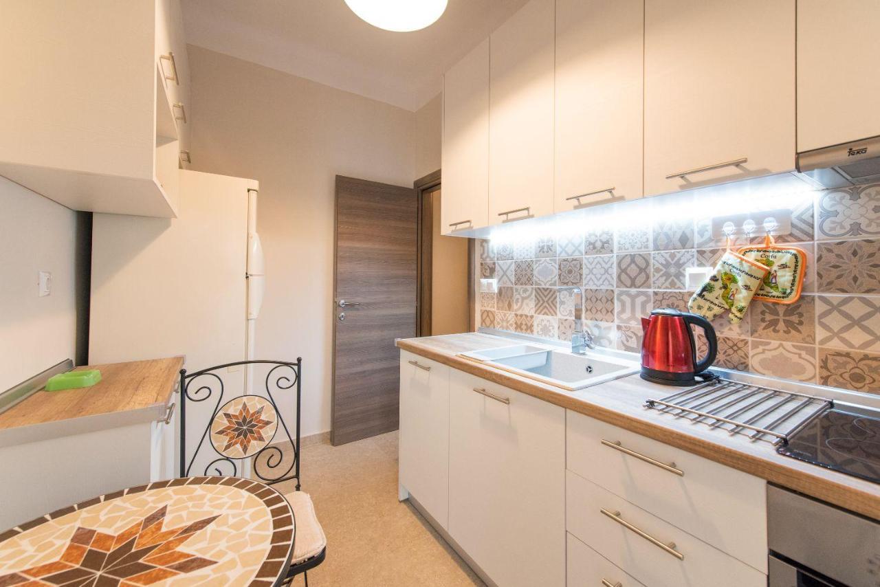 Apricot By Halu! Cozy Apt Next To Agia Sophia Metro Station Thessaloniki Exterior foto